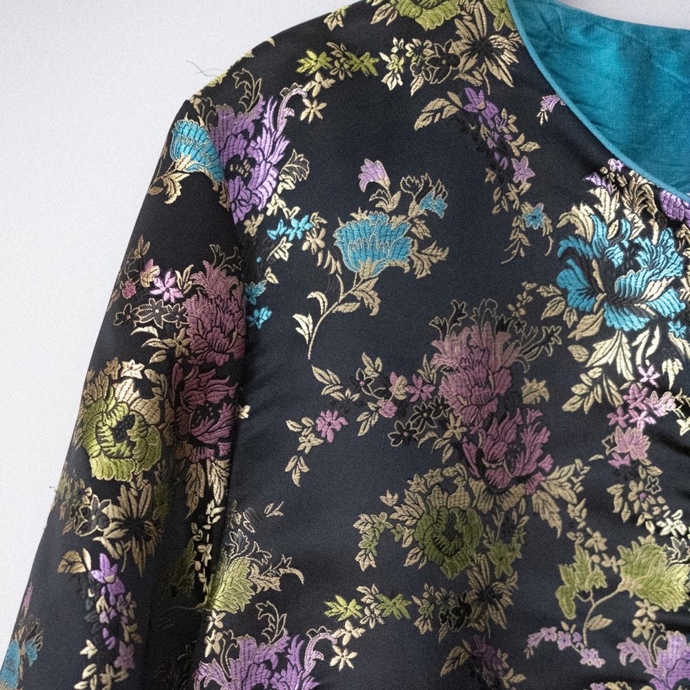 Embroidered reversible jacket - Picture 4 of 6